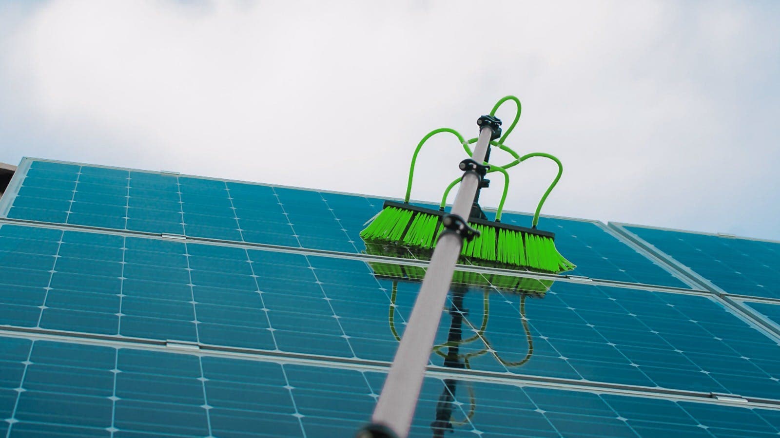 PV Anlagen Reinigung Oberösterreich – Sauberer Strom 